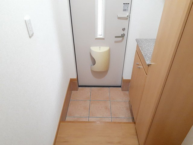 リバーコングラッツの玄関|明るい玄関です