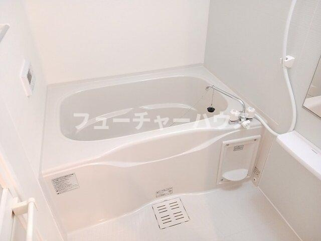 ラフレシール・ＳⅡの浴室|コンパクトで使いやすいお風呂です
