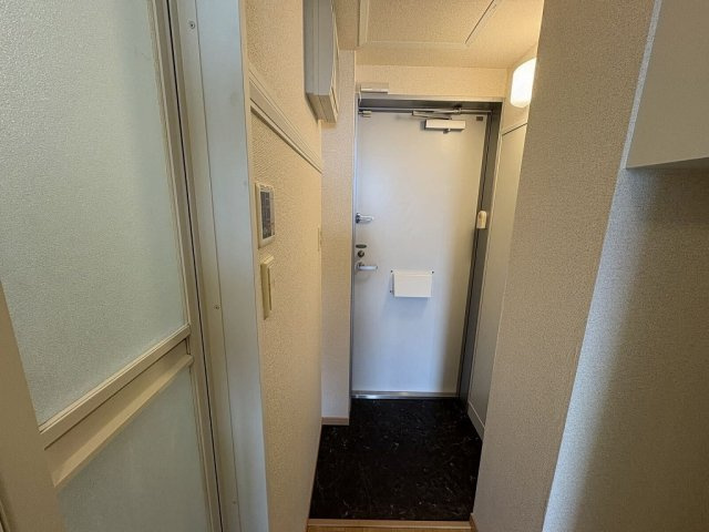 レオパレスルーブルⅡの玄関