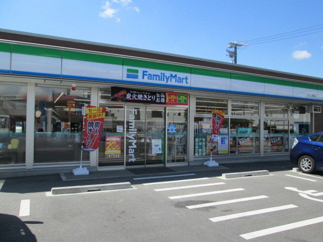 ガーデンセトル　Ｂの周辺|ファミリーマートまで59m