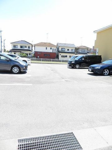 カサ　フローレス　Ｂの駐車場