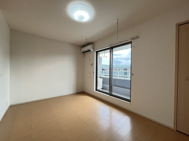 ラルーチェの居間・リビング