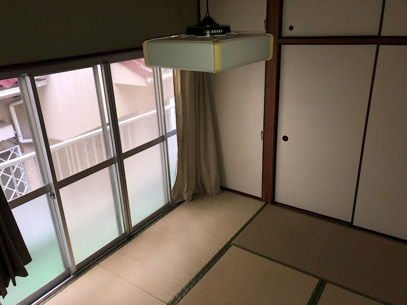 金光コーポの和室