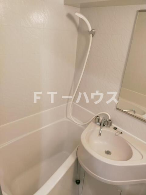 ダイニチ館Ｆ１２（Ｆ－０１２）の浴室
