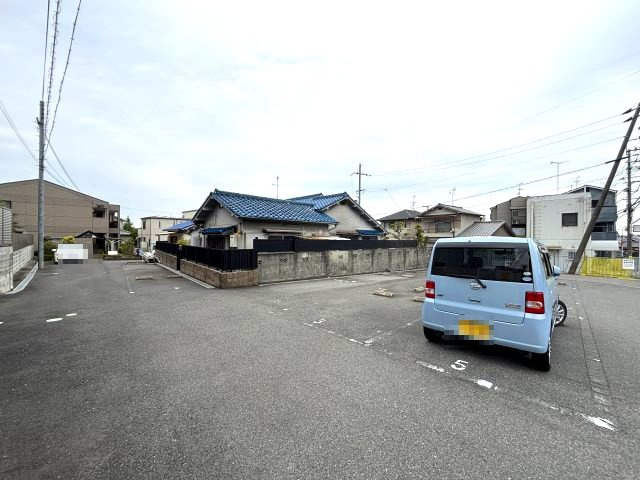 ベルメゾンＳＫＹの駐車場