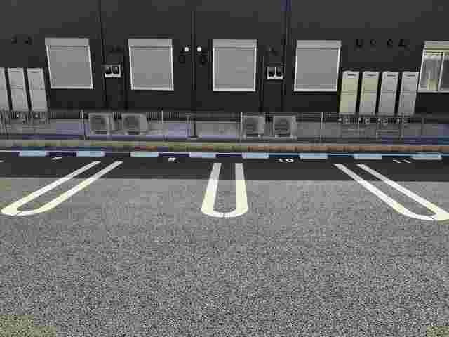 ヴェール　ポポラの駐車場