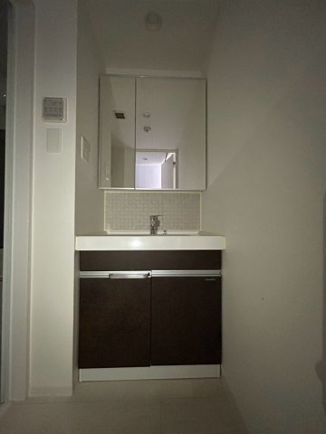 名古屋市中区千代田５丁目の賃貸マンションの独立洗面台