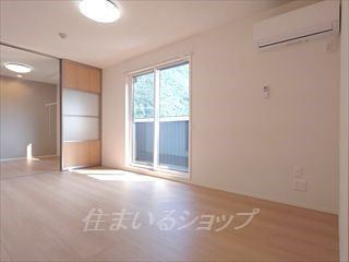 Contentoの居間・リビング|エアコン・照明器具付き