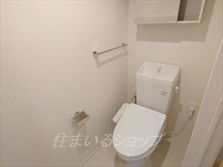 Contentoのトイレ|シャワートイレ・収納棚あり