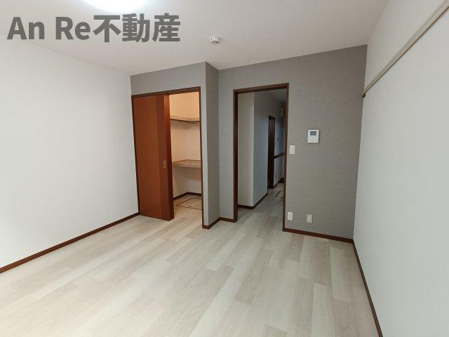 ブライズモルの居間・リビング|別部屋イメージ写真