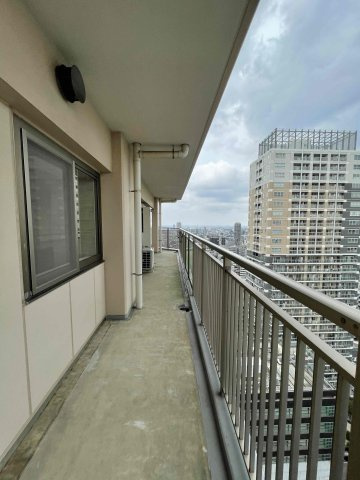 ライオンズタワー池袋のバルコニー
