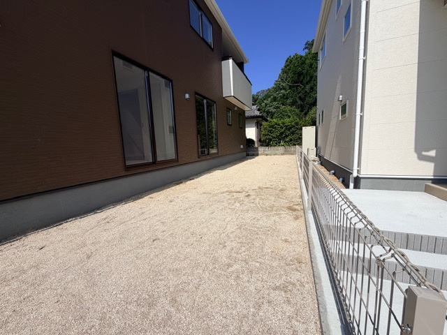 【新築戸建】【オール電化】　いわき市常磐下船尾町1期　長期優良住宅　全3棟の庭|2号棟写真　2号棟の庭です