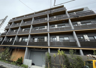 【外観】 | 鉄筋コンクリート造のがっちりとした建物。