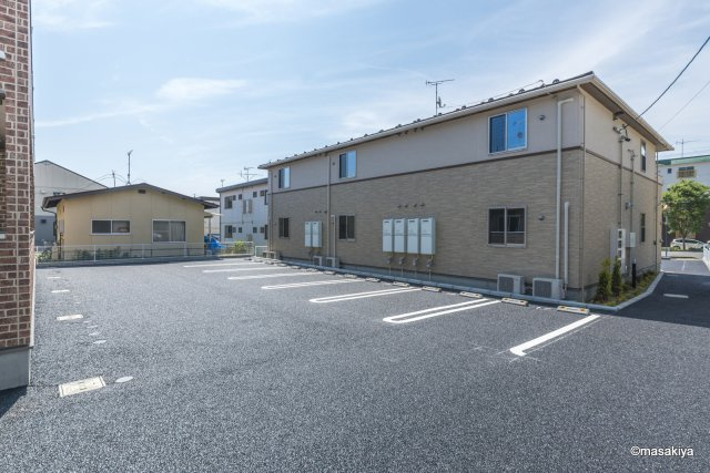 セレーノピアッツァ　Ⅱの駐車場|駐車場　2台目も可能です。
