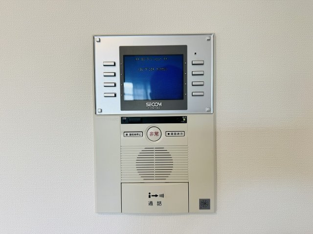 ライオンズマンション南大沢のセキュリティ|～TVモニター付インターホン　訪問者の確認に便利です～