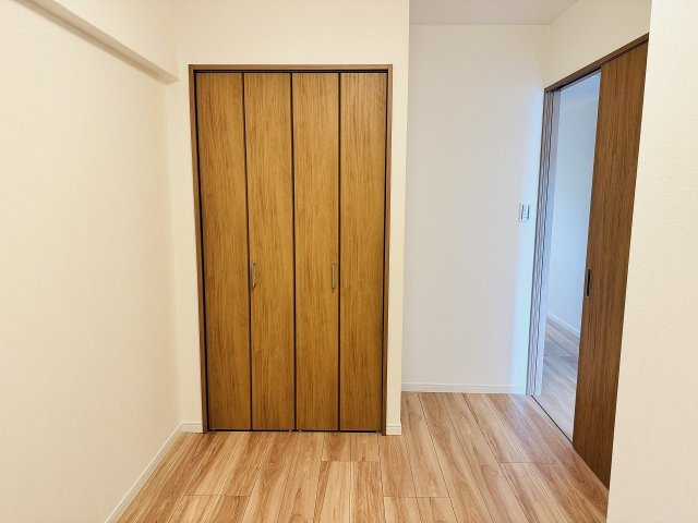 ライオンズマンション南大沢の収納|～収納力の高いクローゼット完備～