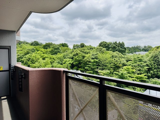 ライオンズマンション南大沢の展望|～眺望・陽当たり共に良好です～