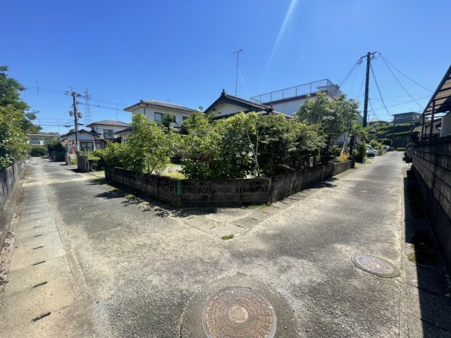 氷川町宮原戸建ての前面道路含む現地写真