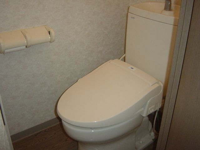 サンビレッヂⅠのトイレ|コンパクトで使いやすいトイレです