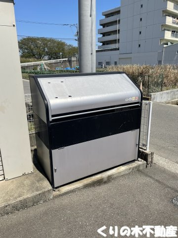 【その他共用部分】 | ヴィラ・フィオーレ | 専用ごみ置き場