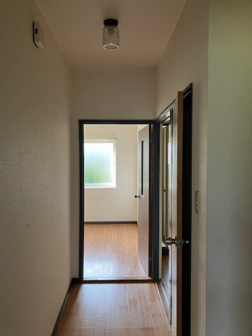 パステルコートWESTの内装|廊下