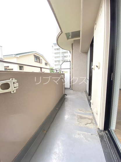 【バルコニー】サンプラザ本山南