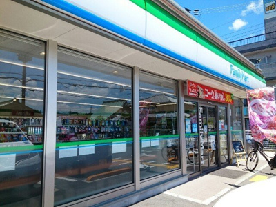 【周辺】 | カーサ　セレーナ | ファミリーマート様まで220m