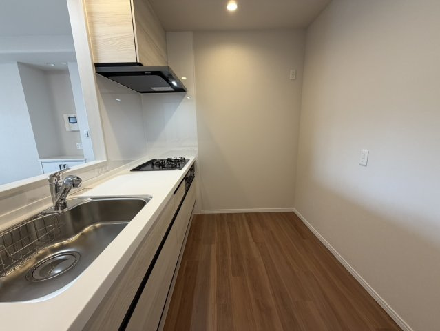 守口ハイライフB棟のキッチン|LDK12.3帖
■物件内覧・資金計画相談・住宅ローン相談、リフォーム相談、お問合せ受付中■
※当日・翌日のご内覧、ご相談はお電話でのお問合せがスムーズです！