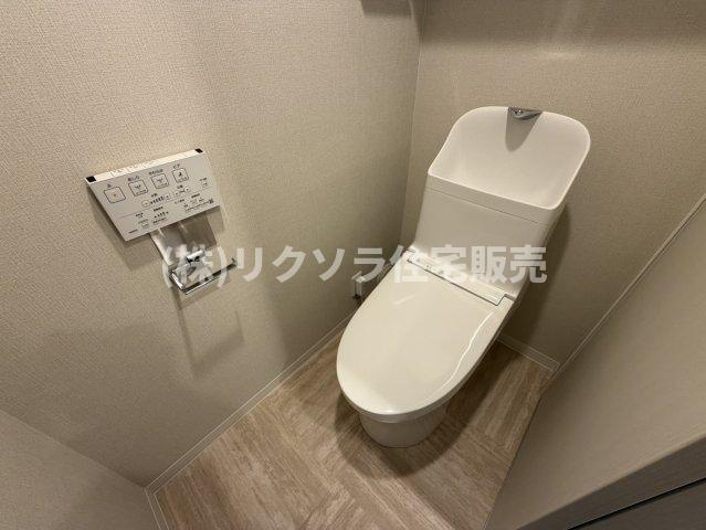 守口ハイライフB棟のトイレ|温水洗浄便座付き
■物件内覧・資金計画相談・住宅ローン相談、リフォーム相談、お問合せ受付中■
※当日・翌日のご内覧、ご相談はお電話でのお問合せがスムーズです！