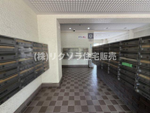 守口ハイライフB棟の設備|集合ポスト
■物件内覧・資金計画相談・住宅ローン相談、リフォーム相談、お問合せ受付中■
※当日・翌日のご内覧、ご相談はお電話でのお問合せがスムーズです！
