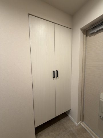 守口ハイライフB棟の収納|シューズボックス
■物件内覧・資金計画相談・住宅ローン相談、リフォーム相談、お問合せ受付中■
※当日・翌日のご内覧、ご相談はお電話でのお問合せがスムーズです！