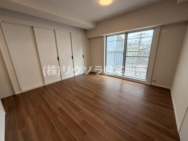 守口ハイライフB棟の居間・リビング|LDK12.3帖
■物件内覧・資金計画相談・住宅ローン相談、リフォーム相談、お問合せ受付中■
※当日・翌日のご内覧、ご相談はお電話でのお問合せがスムーズです！