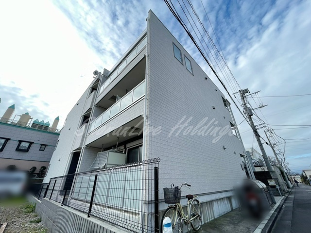 大和市中央３丁目の賃貸マンションの外観