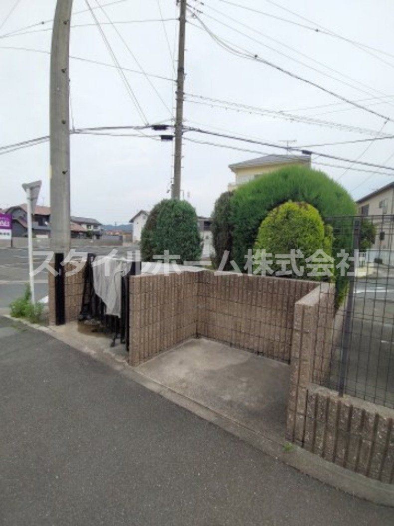ボンヌシャンス壱番館のその他|敷地内ゴミステーション