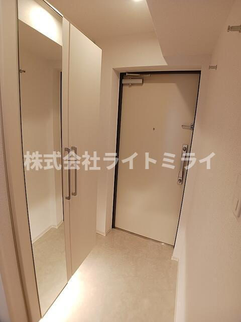 レパラール関口の玄関| 