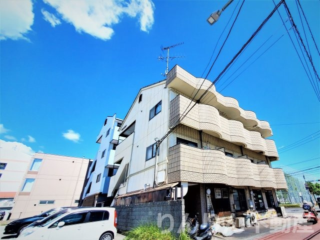 【外観】 | ヴィバ山城ハイツ | 外観は落ち着いています