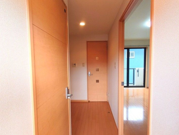 アムールチュラⅡのその他|別部屋参考写真となります