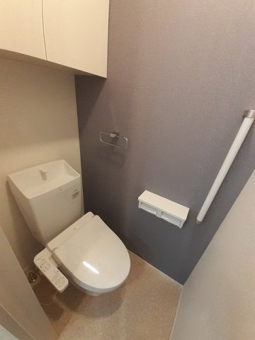 【トイレ】 | エーエスコート　グレイス | ゆったりとした空間のトイレです