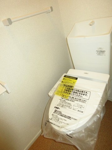 【トイレ】 | フレアルーチェ　吉野ヶ里Ⅱ | 清潔感のあるトイレです