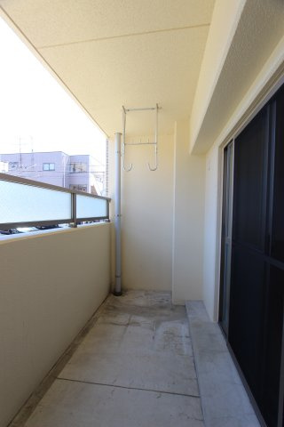 クレール池之表のバルコニー