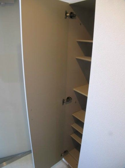 チェリッシュハイムの玄関|※同建物別部屋参考写真