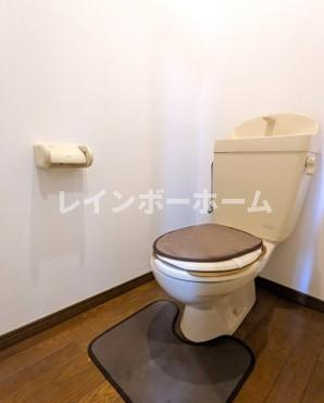 スタジオ北柏のトイレ|落ち着いた色調のトイレです