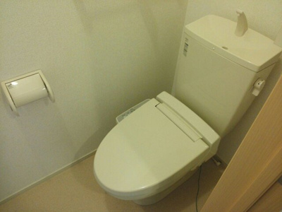 【トイレ】 | カーサコルティーレ　Ⅰ | ゆったりとした空間のトイレです