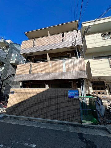 シャルマンフジ出屋敷弐番館の外観