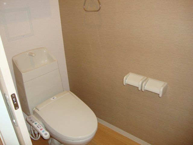 レリーフⅡのトイレ|ゆったりとした空間のトイレです