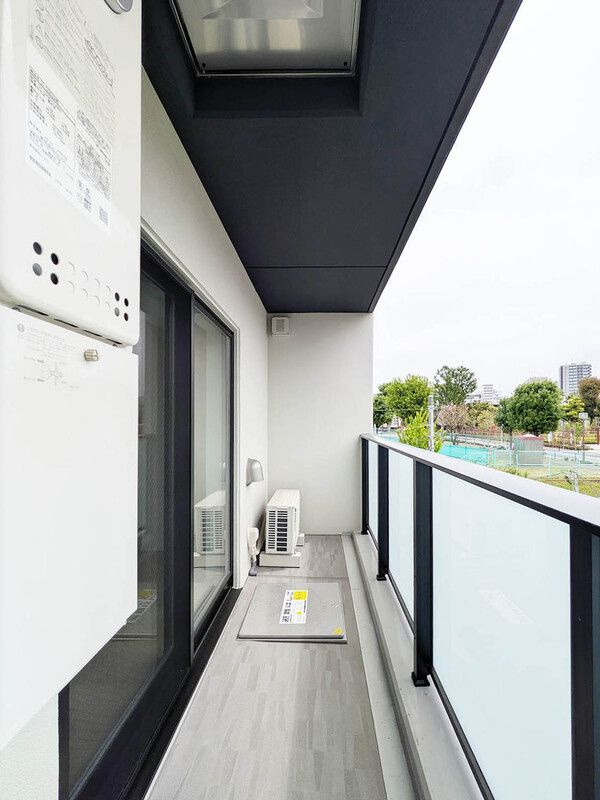 S-RESIDENCE板橋大山clairのバルコニー