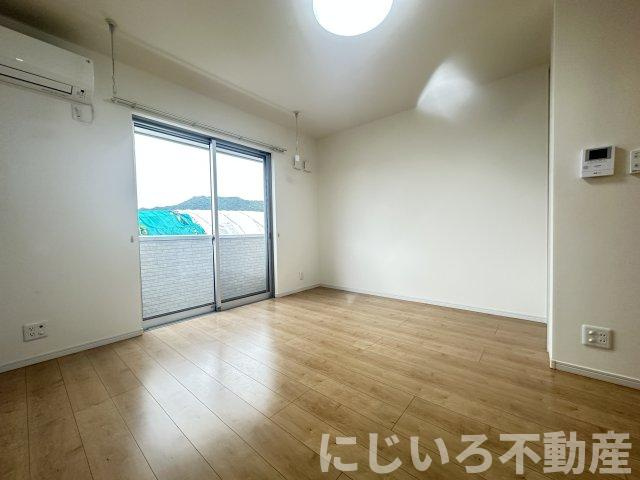 SunLuce見能林の居間・リビング