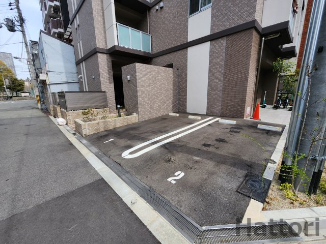 アバンティ大阪ドームシティの駐車場