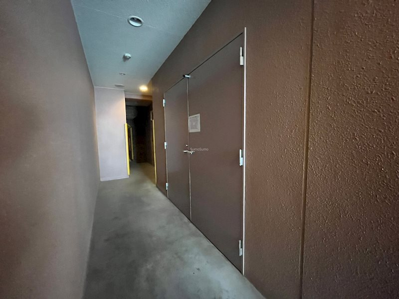プレサンス本町リアルシティの外観
