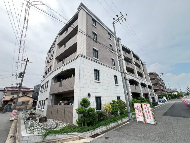 ベヌスタ　ル　ロッチェの外観